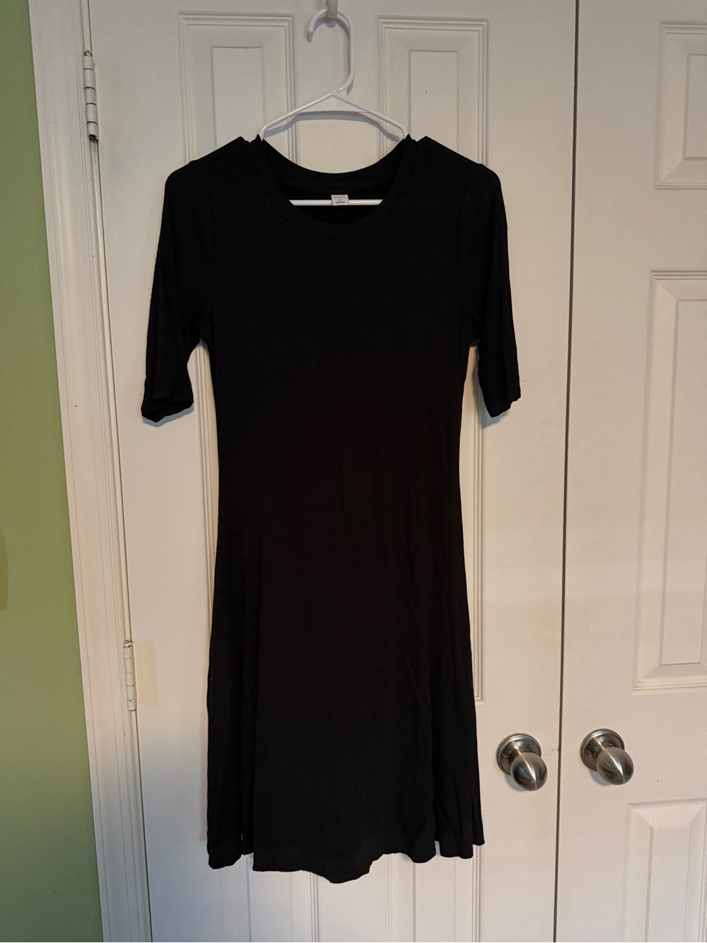 Old Navy Black Crewneck Short-Sleeve Swing Dress